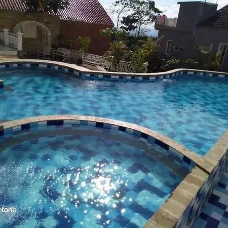 Villa Puncak Resort Cikundul Exterior photo